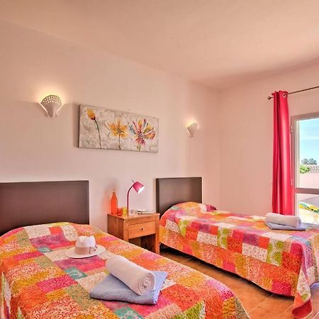 Villa Guita Family House Αλμπουφέιρα Εξωτερικό φωτογραφία