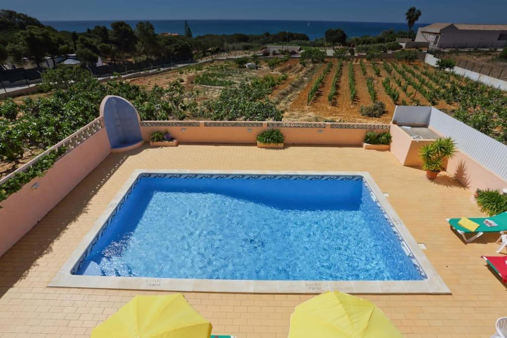 Villa Guita Family House Αλμπουφέιρα Εξωτερικό φωτογραφία