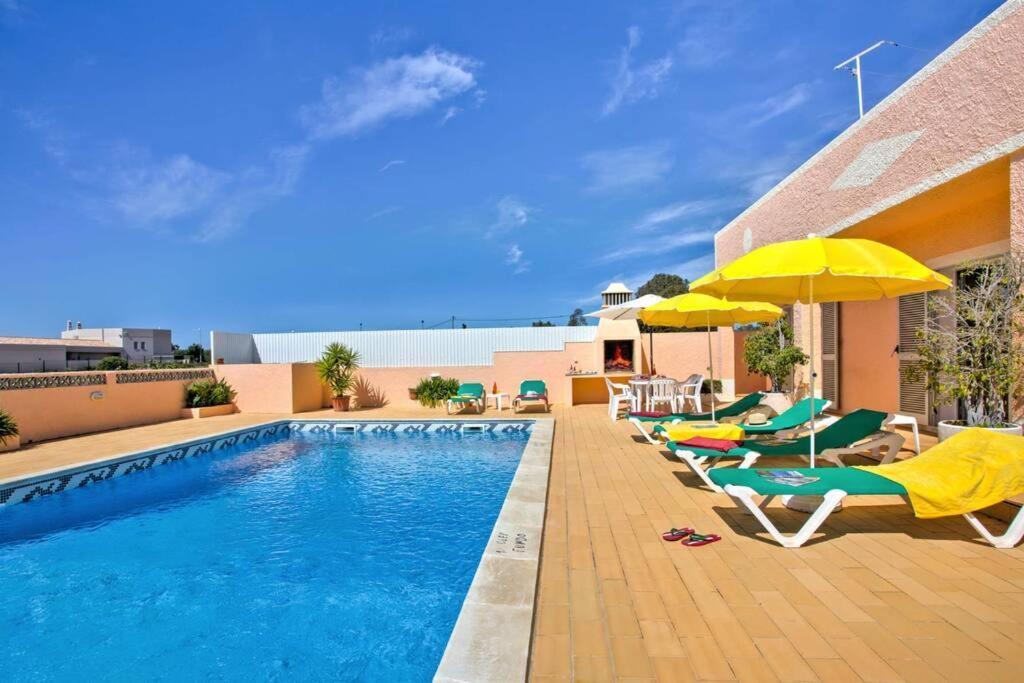 Villa Guita Family House Αλμπουφέιρα Εξωτερικό φωτογραφία