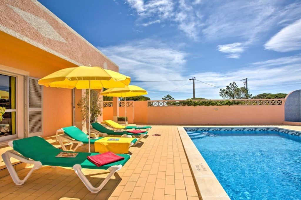 Villa Guita Family House Αλμπουφέιρα Εξωτερικό φωτογραφία