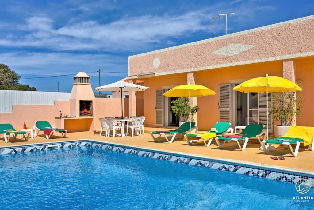 Villa Guita Family House Αλμπουφέιρα Εξωτερικό φωτογραφία